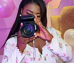 LoveQueen2's webcam